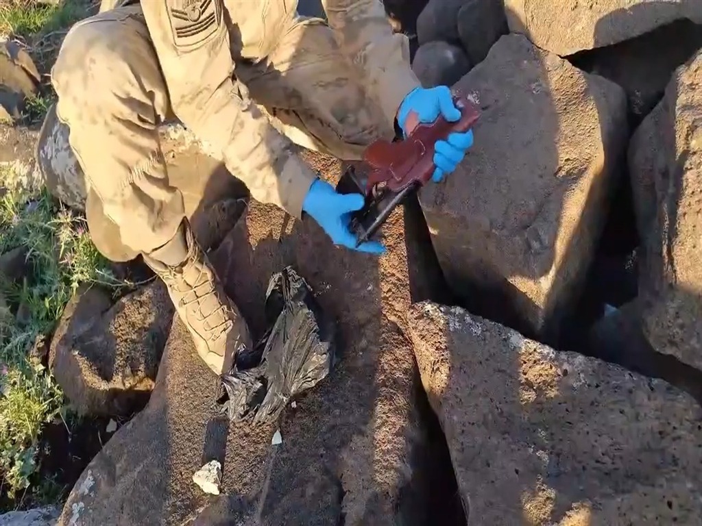 Silah kaçakçılarından akıl almaz yöntem