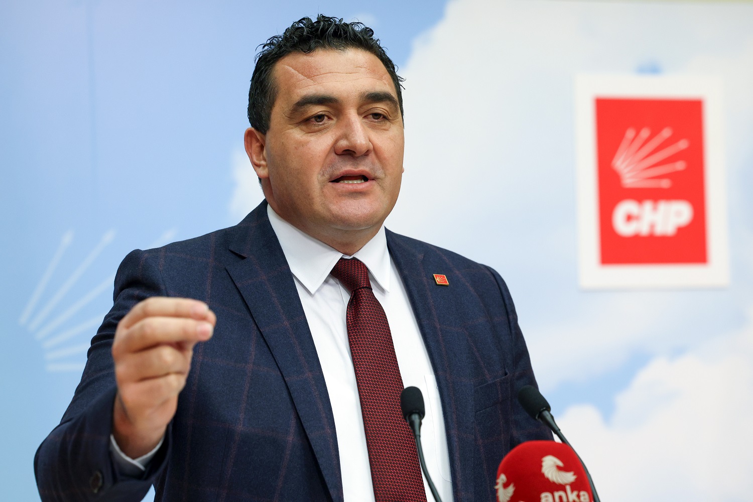 CHP’li Karasu’dan Asgari Ücret Tepkisi: “Bu Ücretle Geçinmek Mümkün Değil”