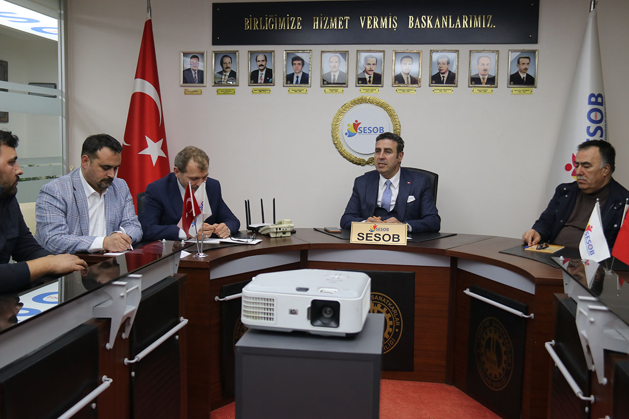 Bıçakçılar İsyan Etti: Konteyner Dükkanlarda Sıcakta İmalat Yapamıyoruz!