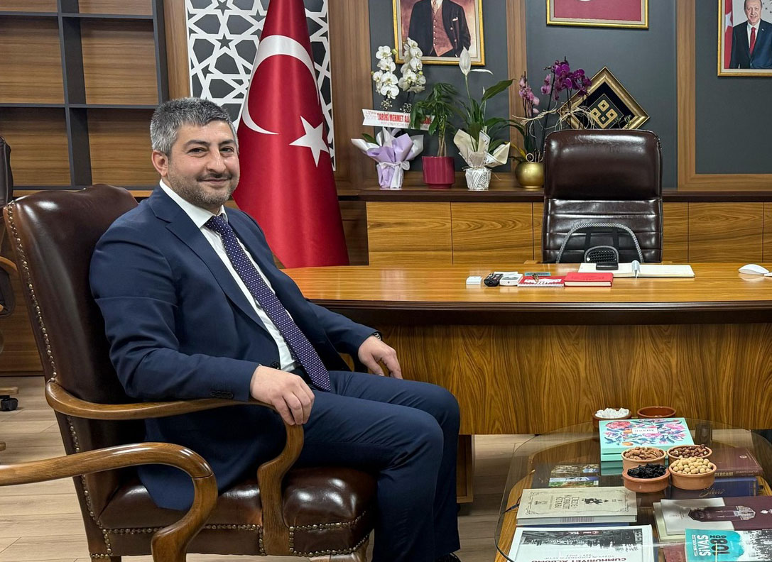 Esenyurtlular Sivas Vakıflar Bölge Müdüründen Müjde Bekliyor 