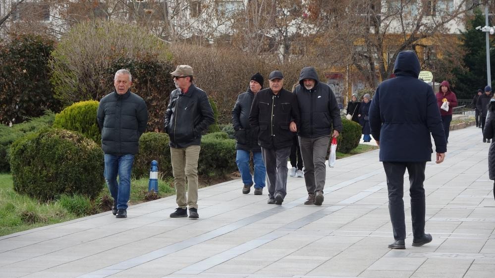 "Kendini Sürekli Kilo Hissedenler Dikkat! Anoreksiya Nervoza Nedir?"