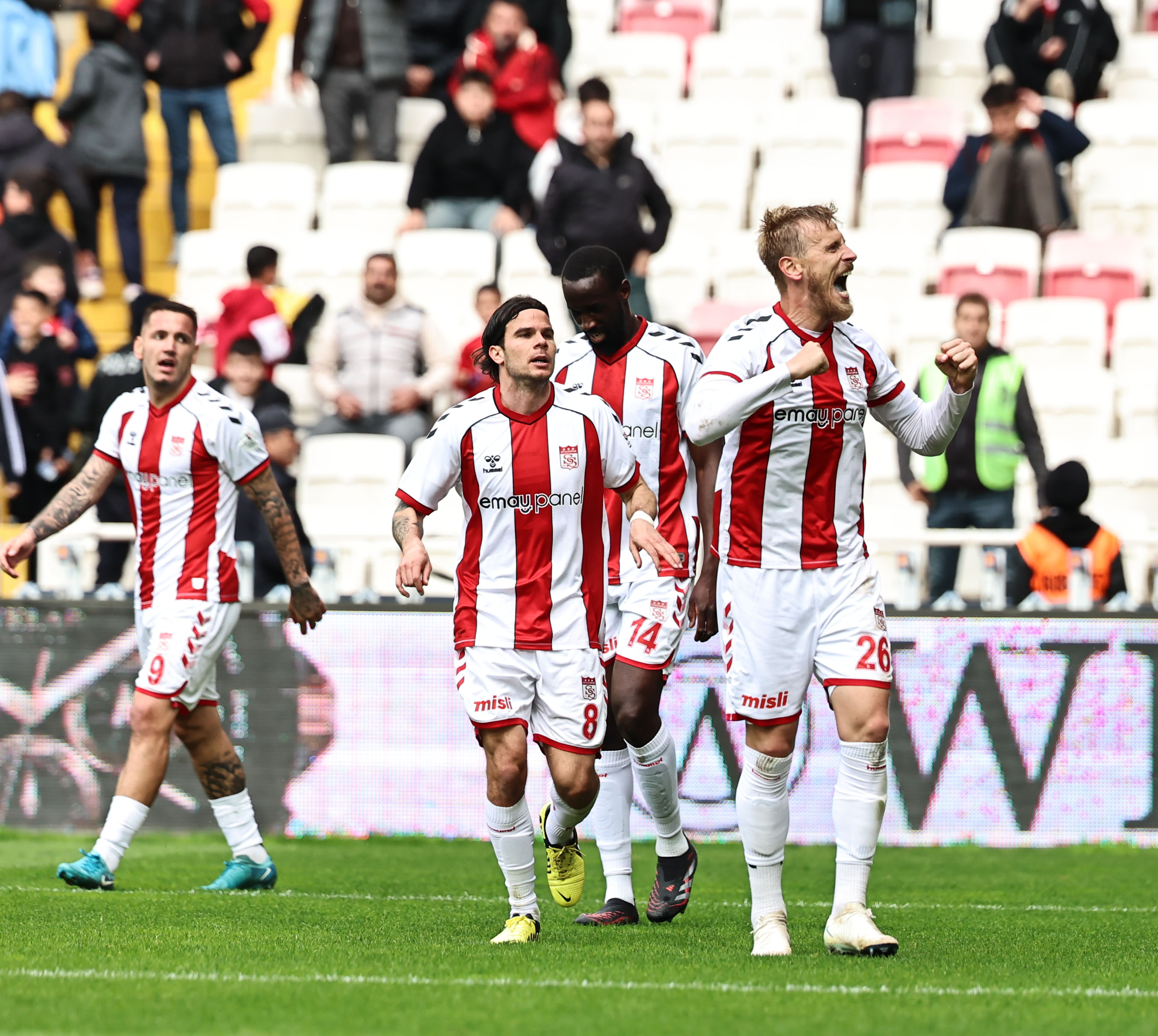 Sivasspor’da Hasret Sona Erdi