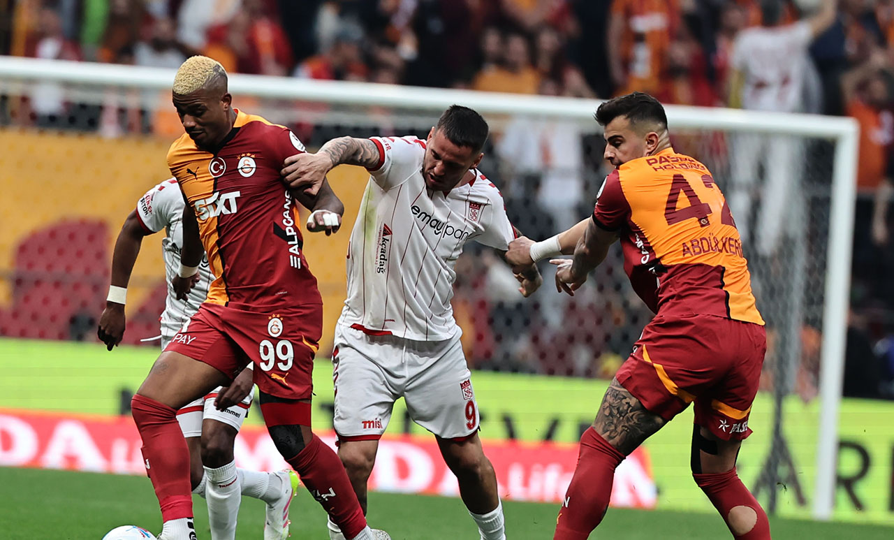 Sivaslı Vatandaşlar Adem Uzun'a Seslendi: “Uygun Fiyatlı Yemek Hizmeti İstiyoruz”