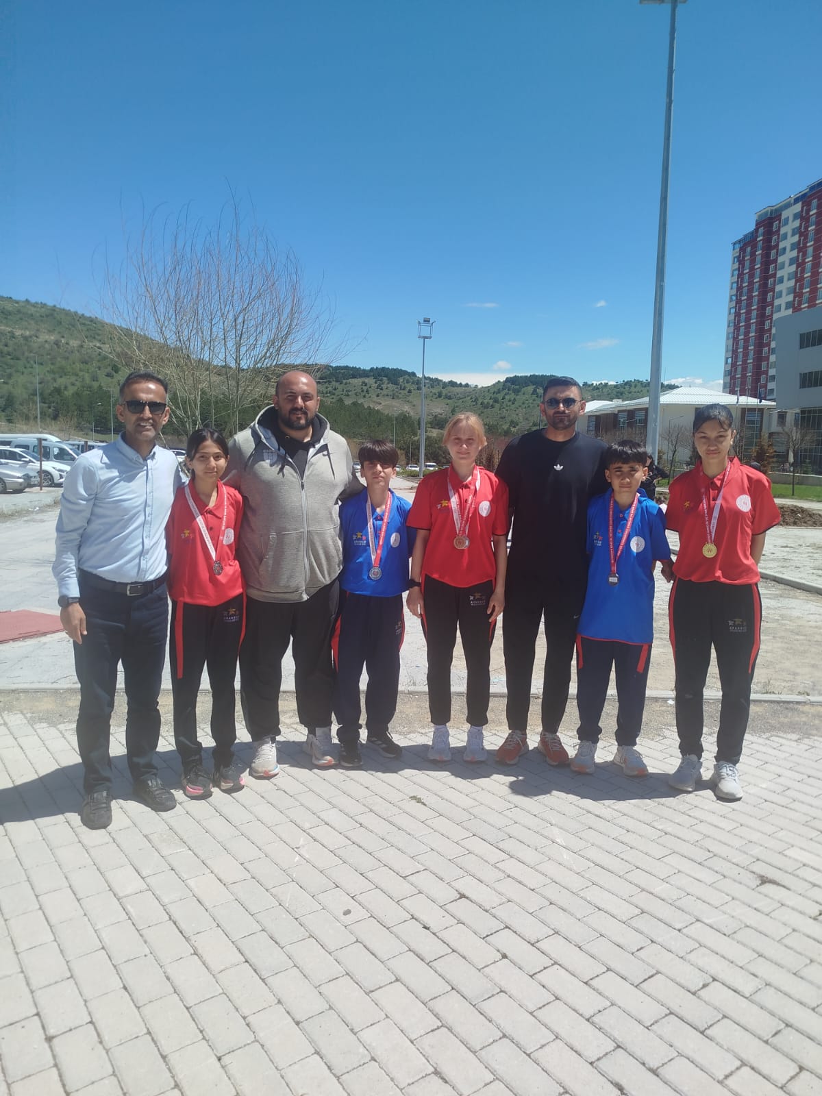 Sivaslı Atletler Final Biletini Aldı