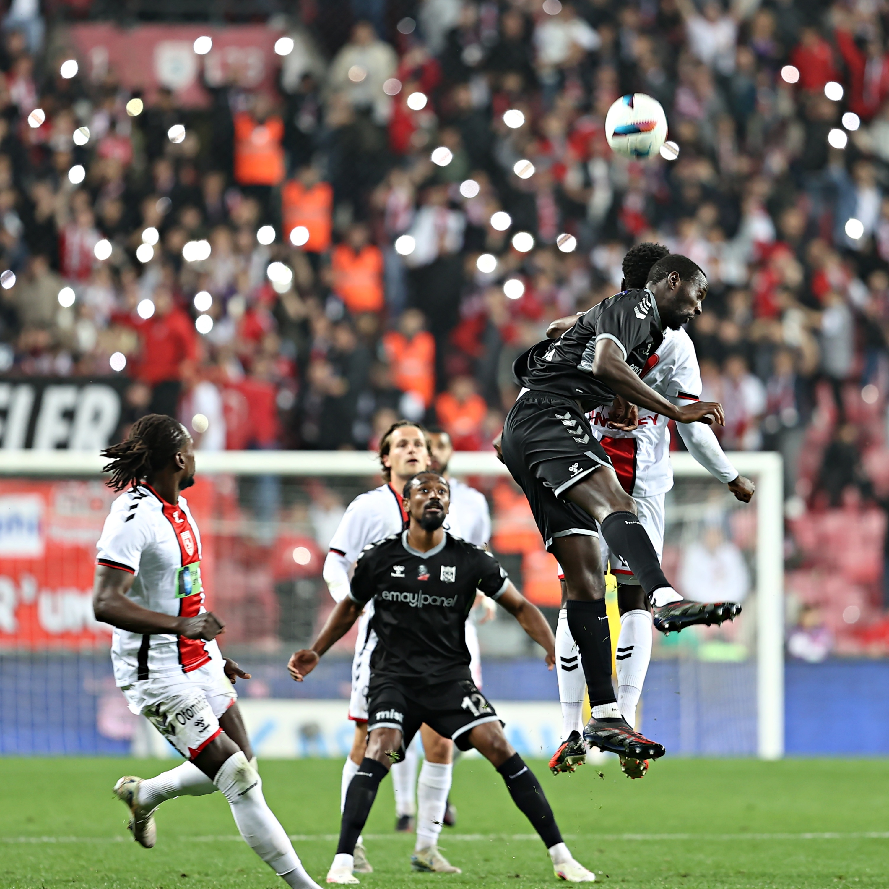 Sivasspor camiasından tepki dolu mesajlar: “18 MAYIS’I UNUTMADIK SAMSUN!”