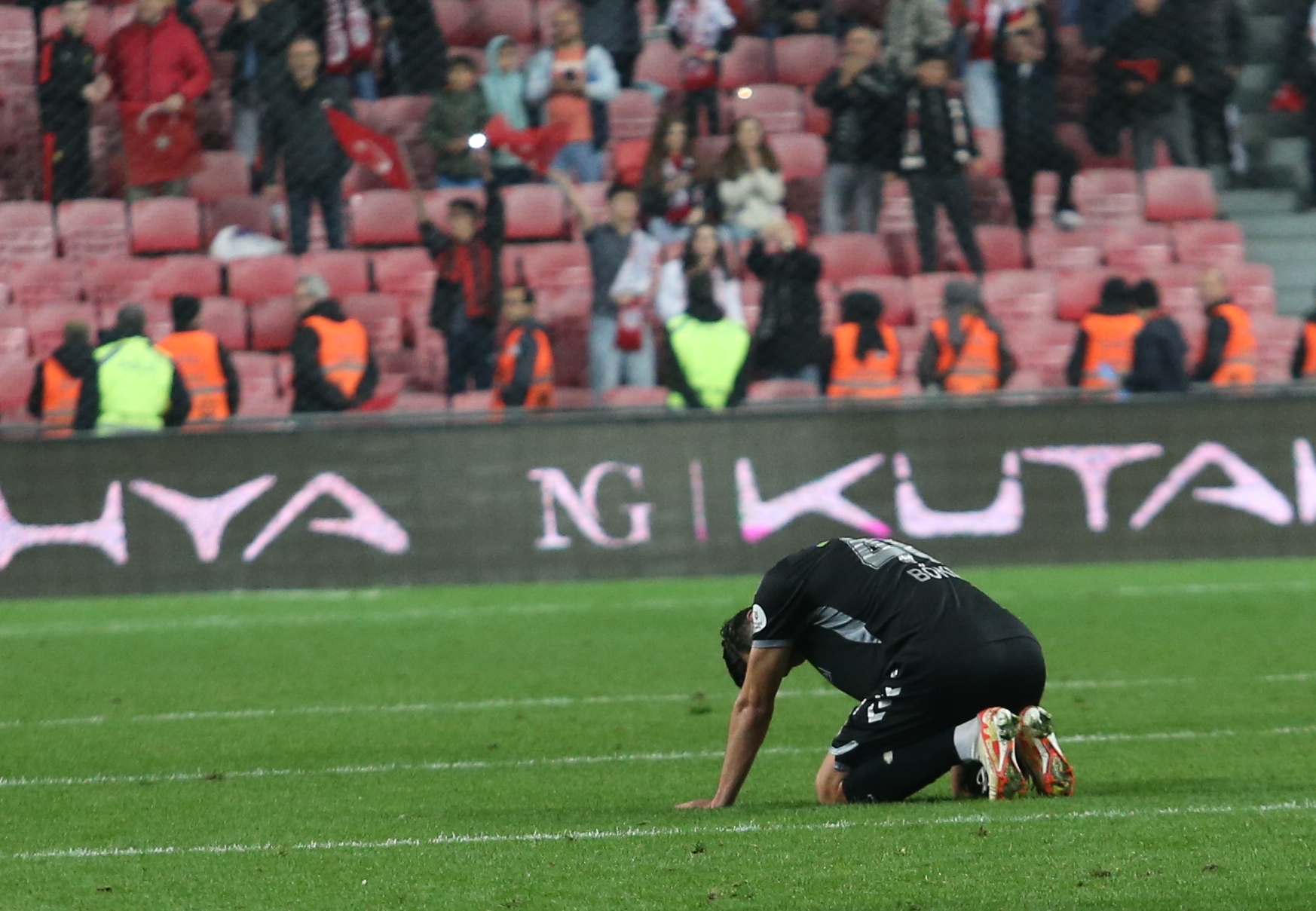 Sivasspor camiasından tepki dolu mesajlar: “18 MAYIS’I UNUTMADIK SAMSUN!”