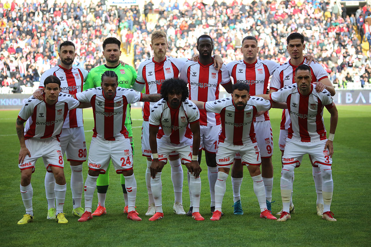 Sivasspor’da 4 futbolcu cezaya koşuyor