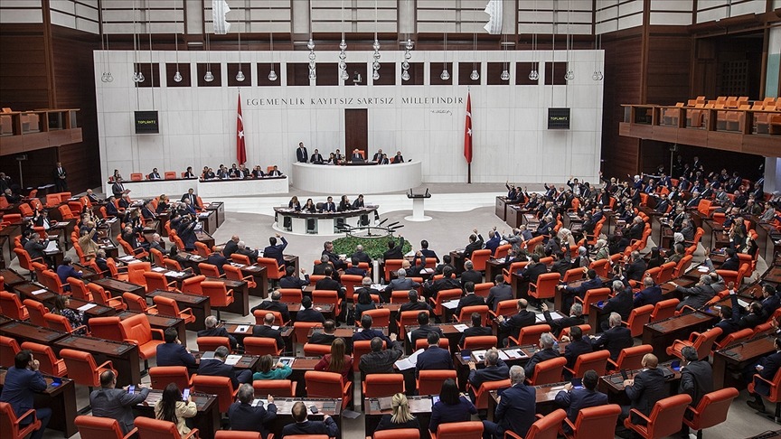 Devlet Kurumlarında 35 Yaş Zorunluluğu Geliyor