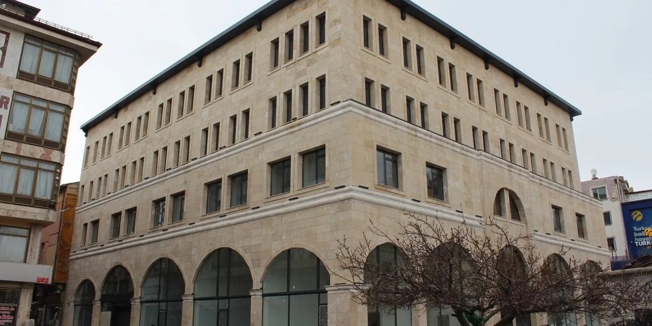 Sivas'ta kiralar uçtu! Zeki Özdemir isyan etti!"