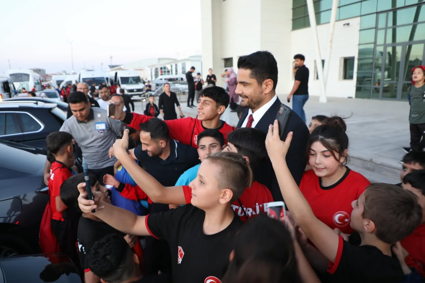 Taha Akgül Teşekkür (1)