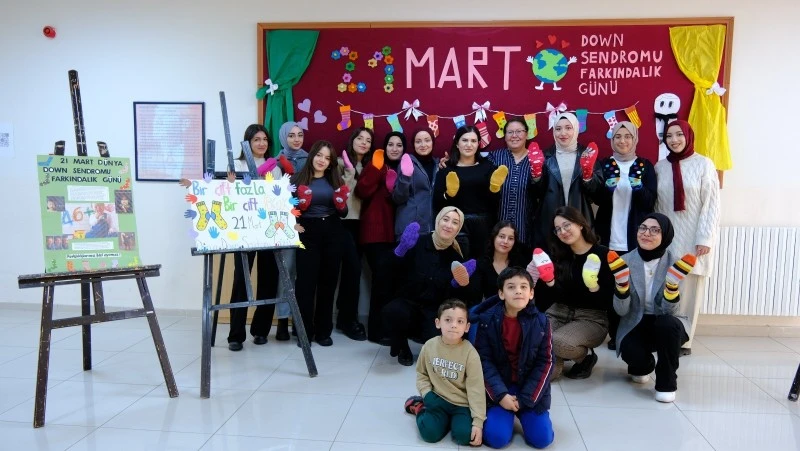 SCÜ'de down sendromlu  öğrenciler unutulmadı 