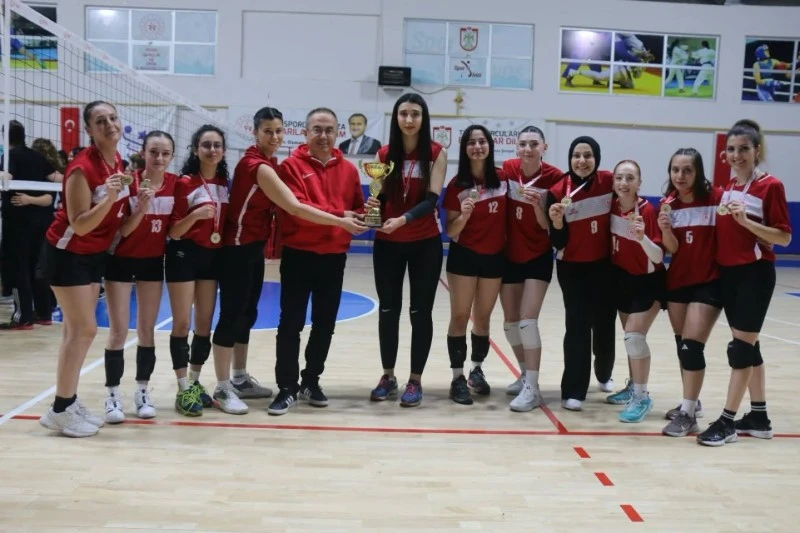 Sivas’ta filenin sultanı Gençlikspor!