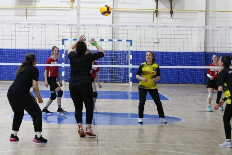Sivas’ta filenin sultanı Gençlikspor!