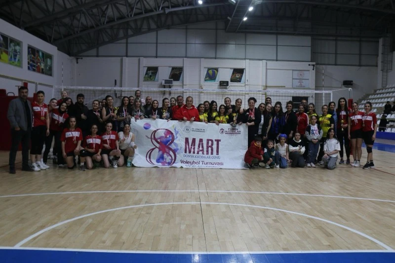 Sivas’ta filenin sultanı Gençlikspor!