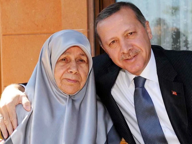 Mansur Yavaş, Erdoğan'ın ailesine hakaret edilmesine tepki gösterdi