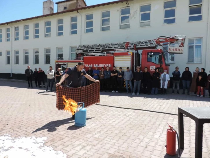 Sivas'ta Personele Yangın Eğitimi Verildi