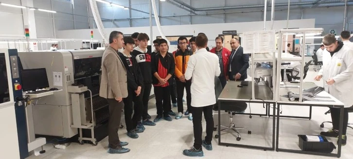 Sivas'ta "Sanayiciler Geleceğin Gençleriyle" Buluştu 