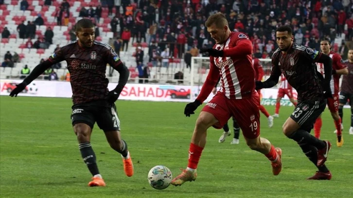 Sivasspor İlk Yarıyı 2-0 Geride Kapattı 