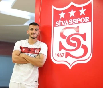 Achilleas Poungouras Resmen Sivasspor'da 