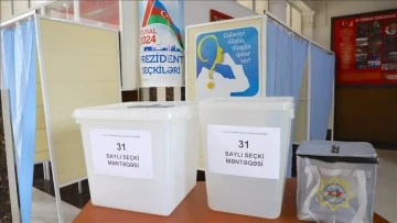 Azerbaycan'da Cumhurbaşkanı Seçimi İçin Oy Verme İşlemi Başladı