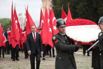 Bakan Kasapoğlu Anıtkabir'de 