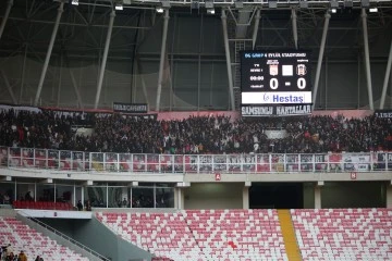Beşiktaş Taraftarından Takımına Destek