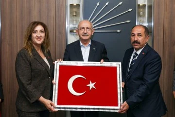 CHP Sivas Teşkilatı Henüz Özel’i Tebrik Etmedi!