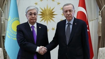 Cumhurbaşkanı Erdoğan, Kazakistan Cumhurbaşkanı ile Görüştü 