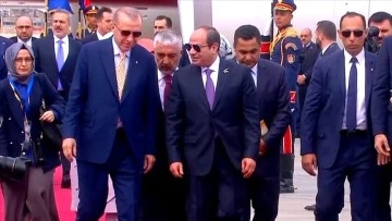 Cumhurbaşkanı Erdoğan Mısır'da