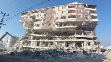 Depremde 9 Kişinin Öldüğü Müteahhittin Şok Savunması 