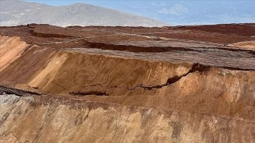 Erzincan'da Yeni Toprak Kayma Riski Var! 