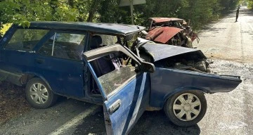 İki Otomobilin Kazasında 2 Kişi Öldü 