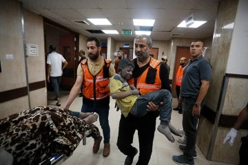 İsrail Gazze'deki Çarşıyı Bombaladı: Çok Sayıda Ölü ve Yarlılar Var
