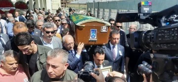 Kılıçdaroğlu ile Özel Aylar Sonra Cenazede Bir Araya Geldiler 