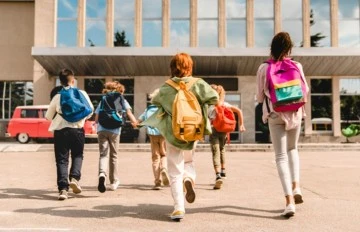 Okul Çocuklarında Yanlış Çanta Kullanımı Birçok Hastalığa Davetiye Çıkarıyor 