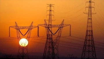 "Elektrikte Kurulu Gücün 210,8 Gigavat Olması Öngörülmektedir"