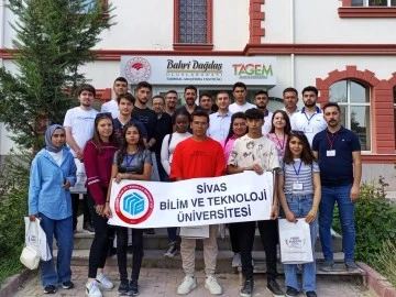 Sivas'a Gelen Yeni Öğrenciler Dev Firmaları Yerinde Gördü 