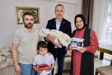 Sivas Belediye Başkanı Uzun'dan işitme engelli çifte ziyaret