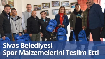 Sivas Belediyesi Spor Malzemelerini Teslim Etti 