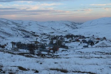 Sivas- Erzincan Kara Yolunda Kar Yağışıyla Beraber Tipi Etkili Oldu 