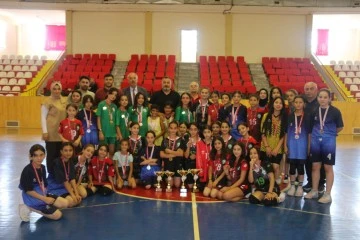 Sivas Gençlikspor Hentbolda  Şampiyon! 