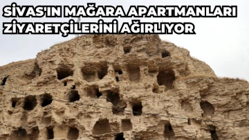 Sivas'ın Mağara Apartmanları Ziyaretçilerini Ağırlıyor