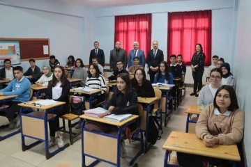 Sivas Milli Eğitim Müdürü Yener, Yatılı Bölge Okulunu Ziyaret Etti 