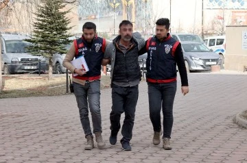 Sivas'ta Cezaevinden İzinli Çıkıp Hırsızlık Yapan Zanlı Yakalandı 