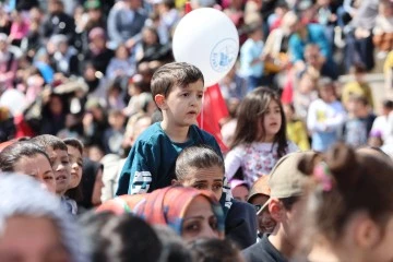 Sivas'ta Çocuk Nüfusu Azalıyor! 