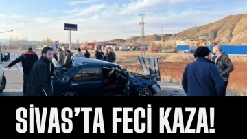 Sivas'ta Feci Kaza! Yola Dökülen Yakıt Kazayı Beraberinde Getirdi!