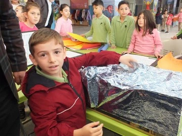 Sivas'ta İlkokul Öğrencilerinden Duygulandıran Bağış 