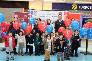 Sivas'ta Jandarma Ekiplerince KADES Tanıtıldı