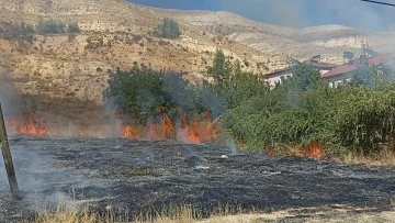 Sivas'ta Patlayan Lastik Yangın Çıkardı 