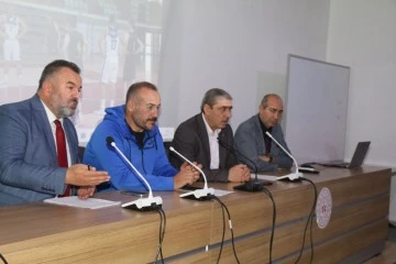 Sivas'ta Spor İl Temsilcileri Toplandı 